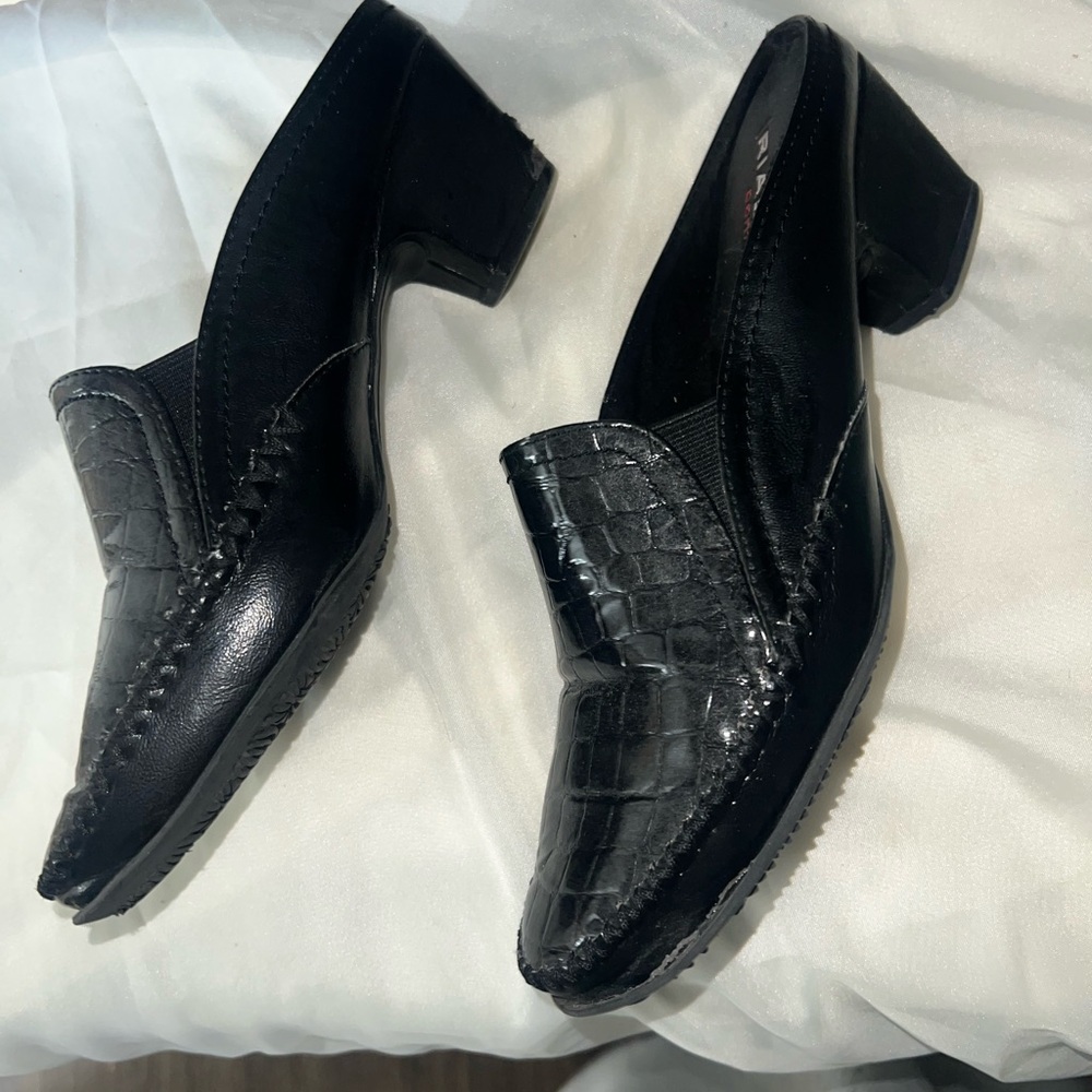 Rialto Croc-Embossed Black Slip-Ons 9.5